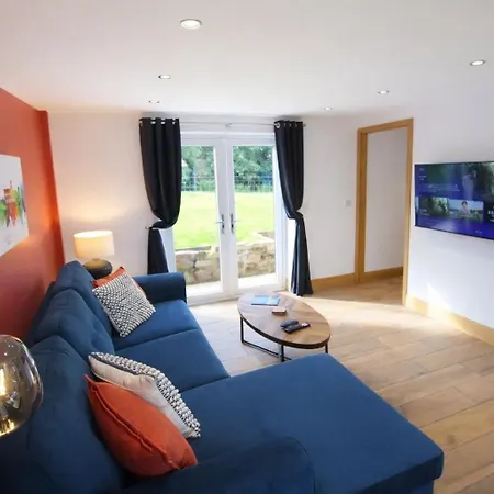Myrtle Cottage, In A Small Village Location, Perfect For A Romantic Break With Hot Tub Ferienhaus Cotehill