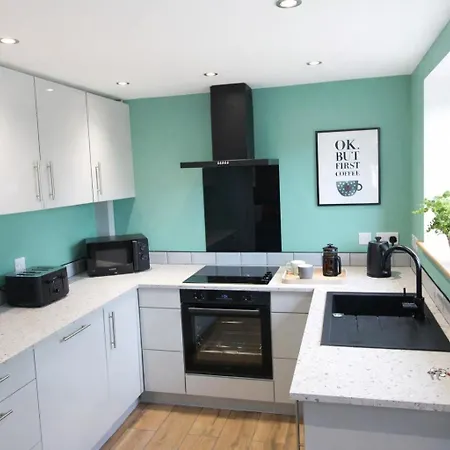 Myrtle Cottage, In A Small Village Location, Perfect For A Romantic Break With Hot Tub Cotehill