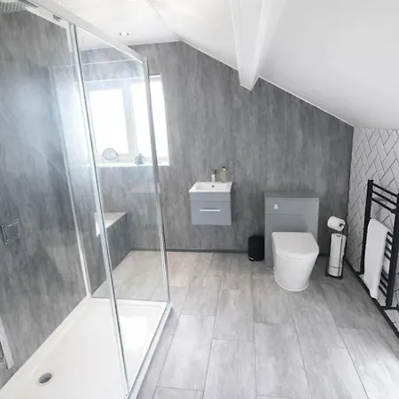 Myrtle Cottage, In A Small Village Location, Perfect For A Romantic Break With Hot Tub Ferienhaus