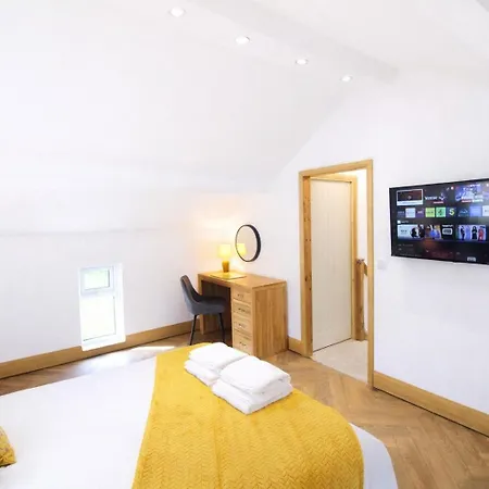 Ferienhaus Myrtle Cottage, In A Small Village Location, Perfect For A Romantic Break With Hot Tub Cotehill