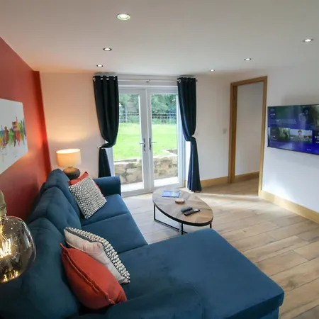 Myrtle Cottage, In A Small Village Location, Perfect For A Romantic Break With Hot Tub Nyaraló *